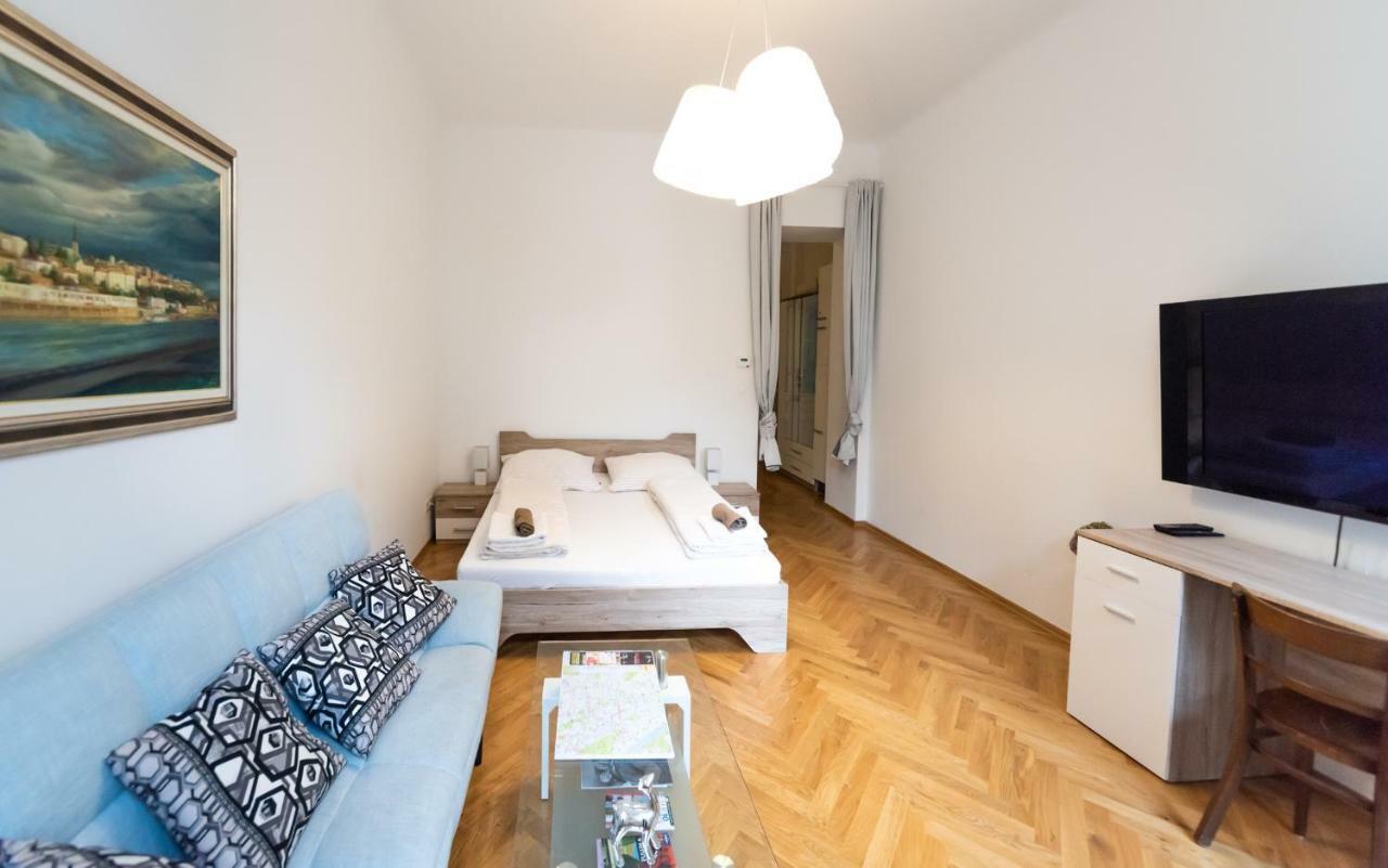 Prater Studio Next Fair, Un, Wu And City Center Apartment Viena Exterior foto